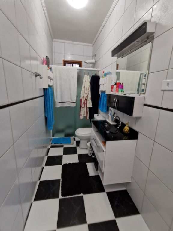 Casa em Praia Grande, no bairro Real