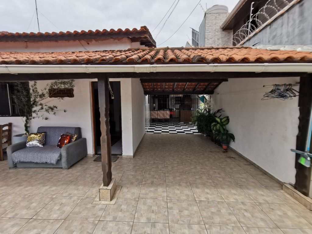 Casa em Praia Grande, no bairro Real