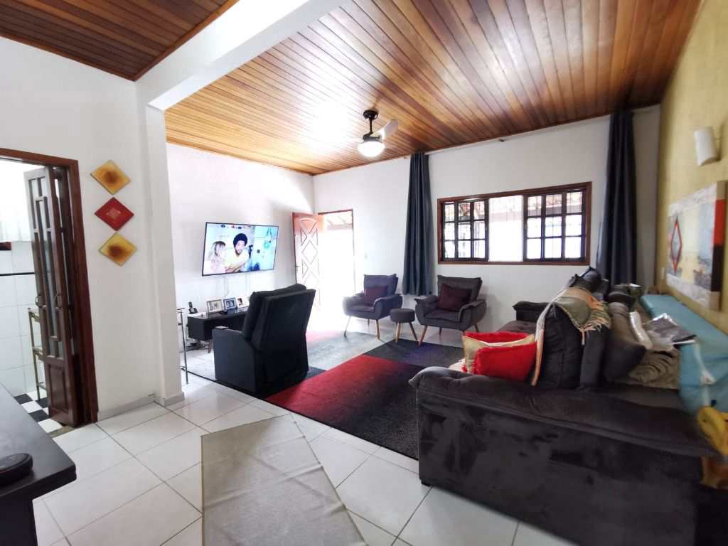 Casa em Praia Grande, no bairro Real