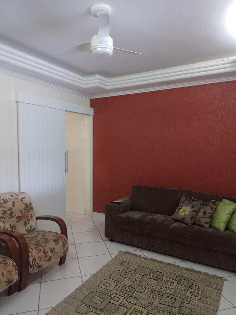 Casa em Praia Grande, no bairro Caiçara