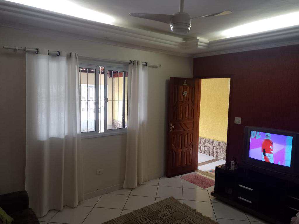 Casa em Praia Grande, no bairro Caiçara