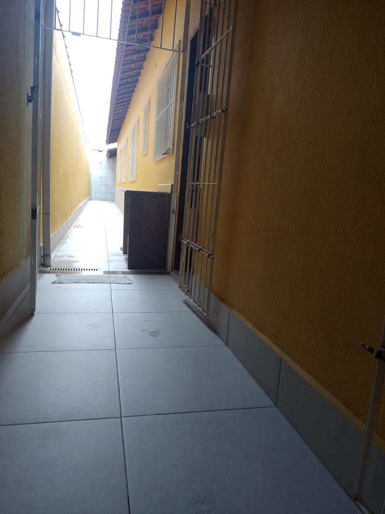 Casa em Praia Grande, no bairro Caiçara