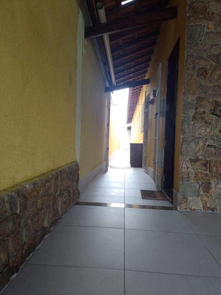 Casa em Praia Grande, no bairro Caiçara