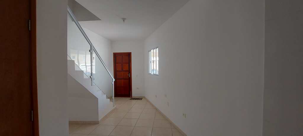 Sobrado em Praia Grande, no bairro Esmeralda