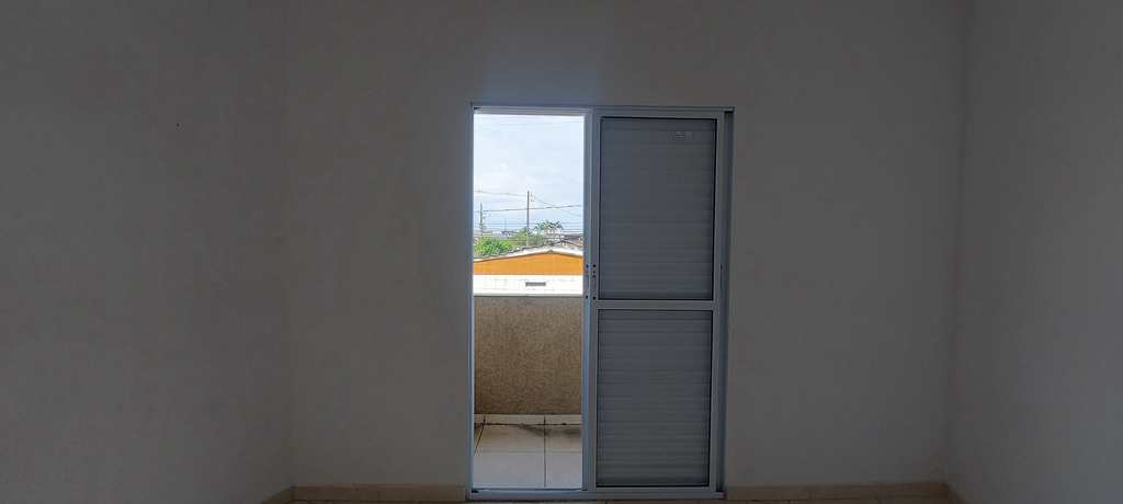 Sobrado em Praia Grande, no bairro Esmeralda
