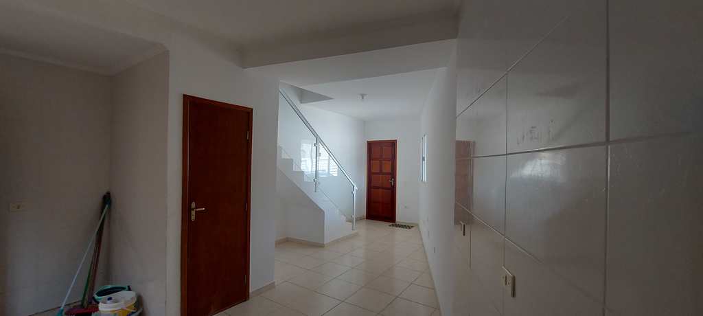 Sobrado em Praia Grande, no bairro Esmeralda