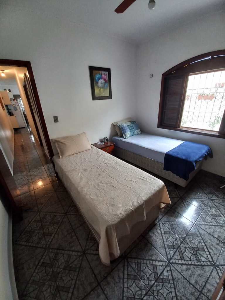 Casa em Praia Grande, no bairro Caiçara