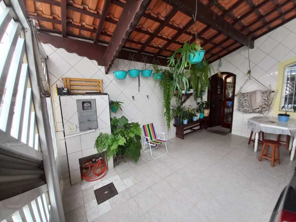 Casa em Praia Grande, no bairro Caiçara