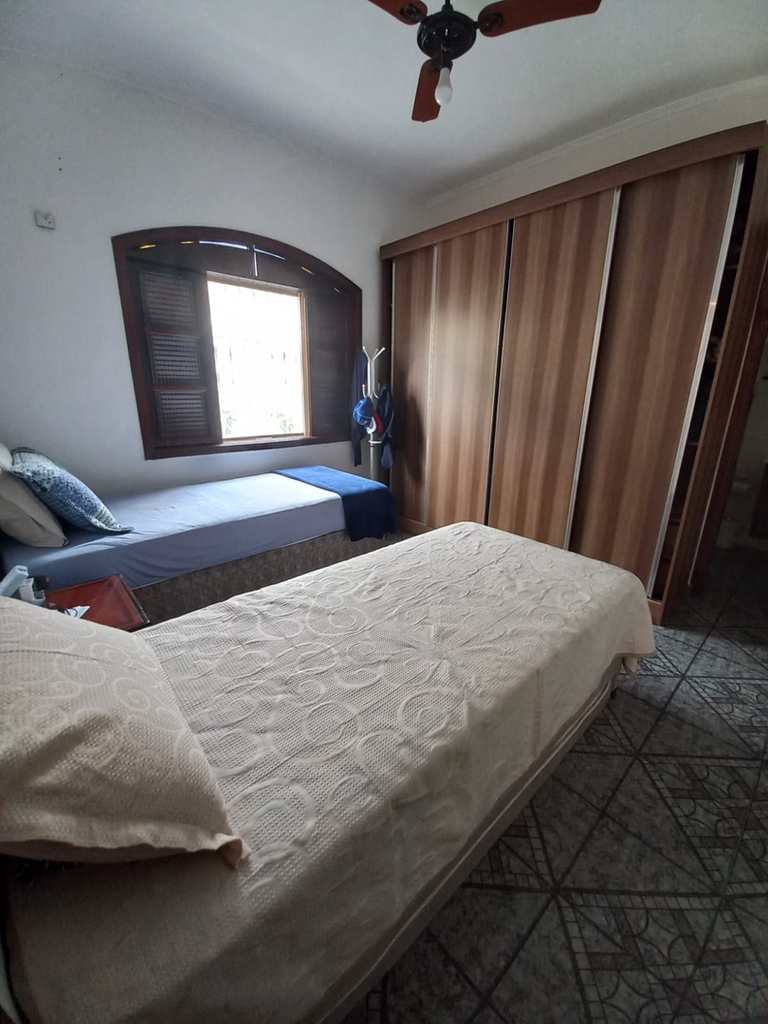 Casa em Praia Grande, no bairro Caiçara