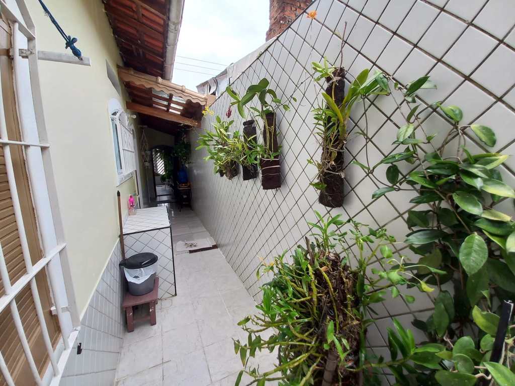 Casa em Praia Grande, no bairro Caiçara