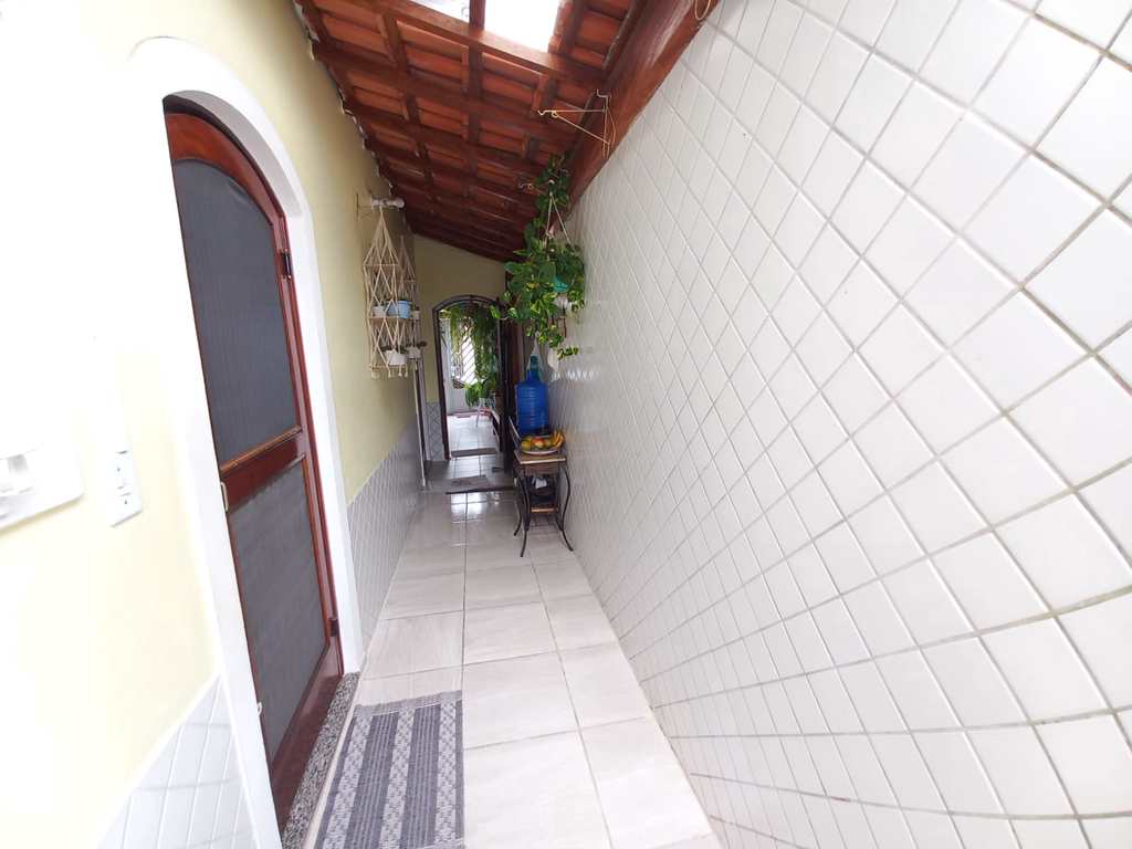 Casa em Praia Grande, no bairro Caiçara