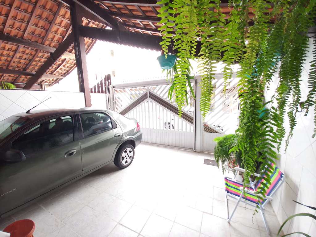Casa em Praia Grande, no bairro Caiçara