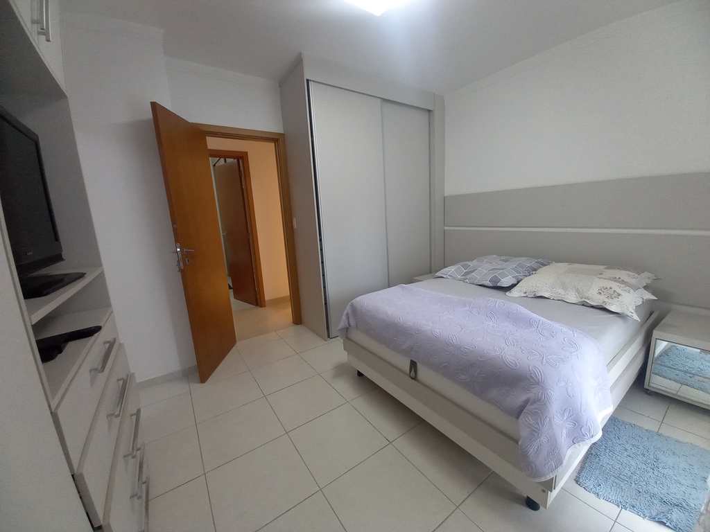 Apartamento em Praia Grande, no bairro Canto do Forte