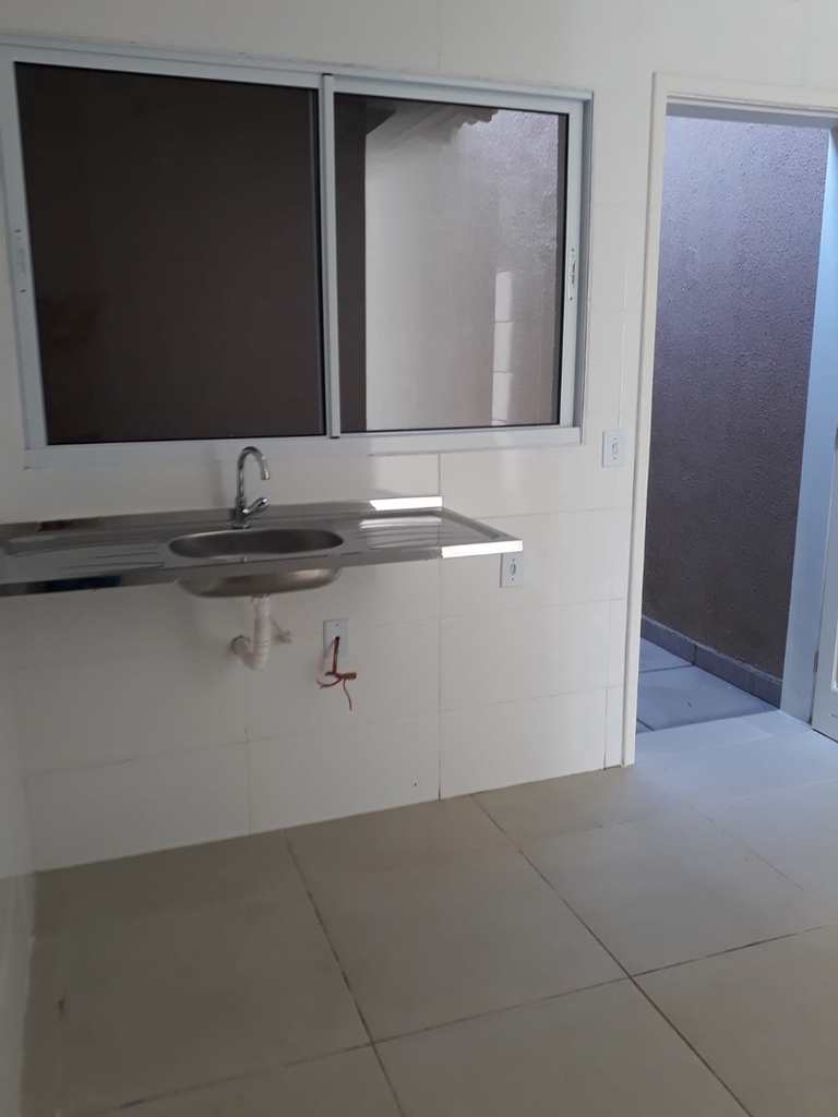 Casa de Condomínio em Praia Grande, no bairro Jardim Melvi