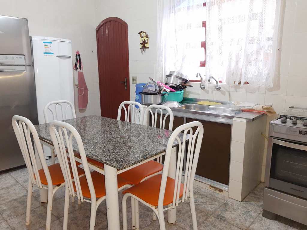 Casa em Praia Grande, no bairro Real