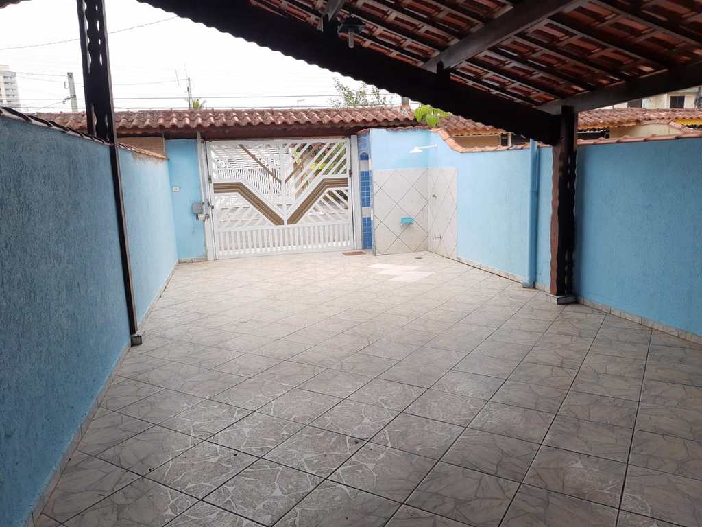Casa em Praia Grande, no bairro Real