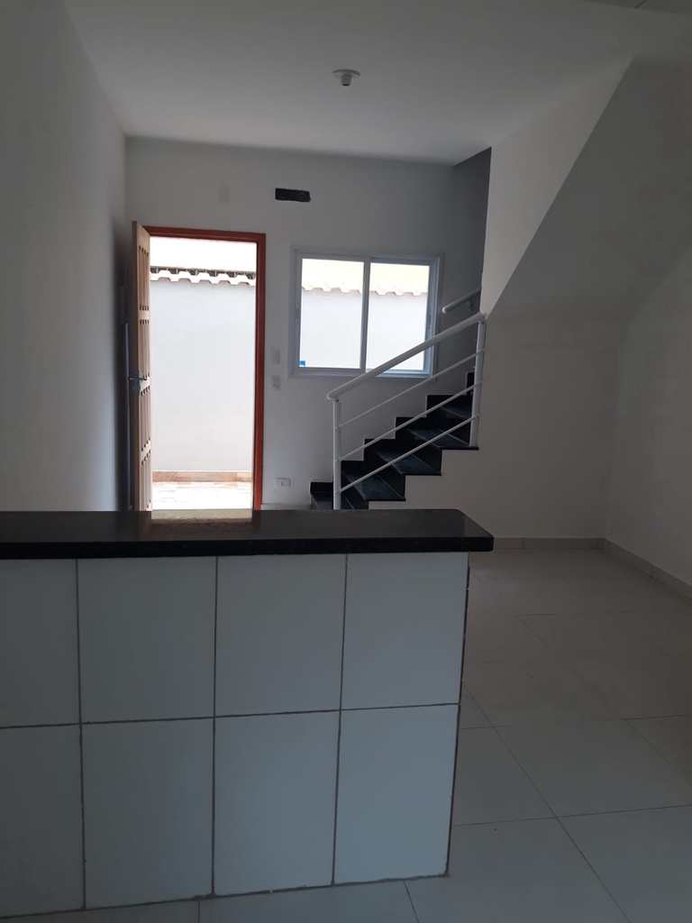 Casa de Condomínio em Praia Grande, no bairro Real