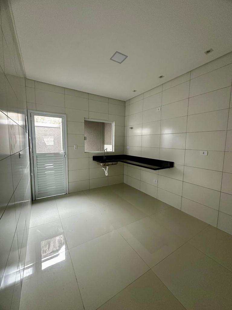 Casa de Condomínio em Praia Grande, no bairro Tupi