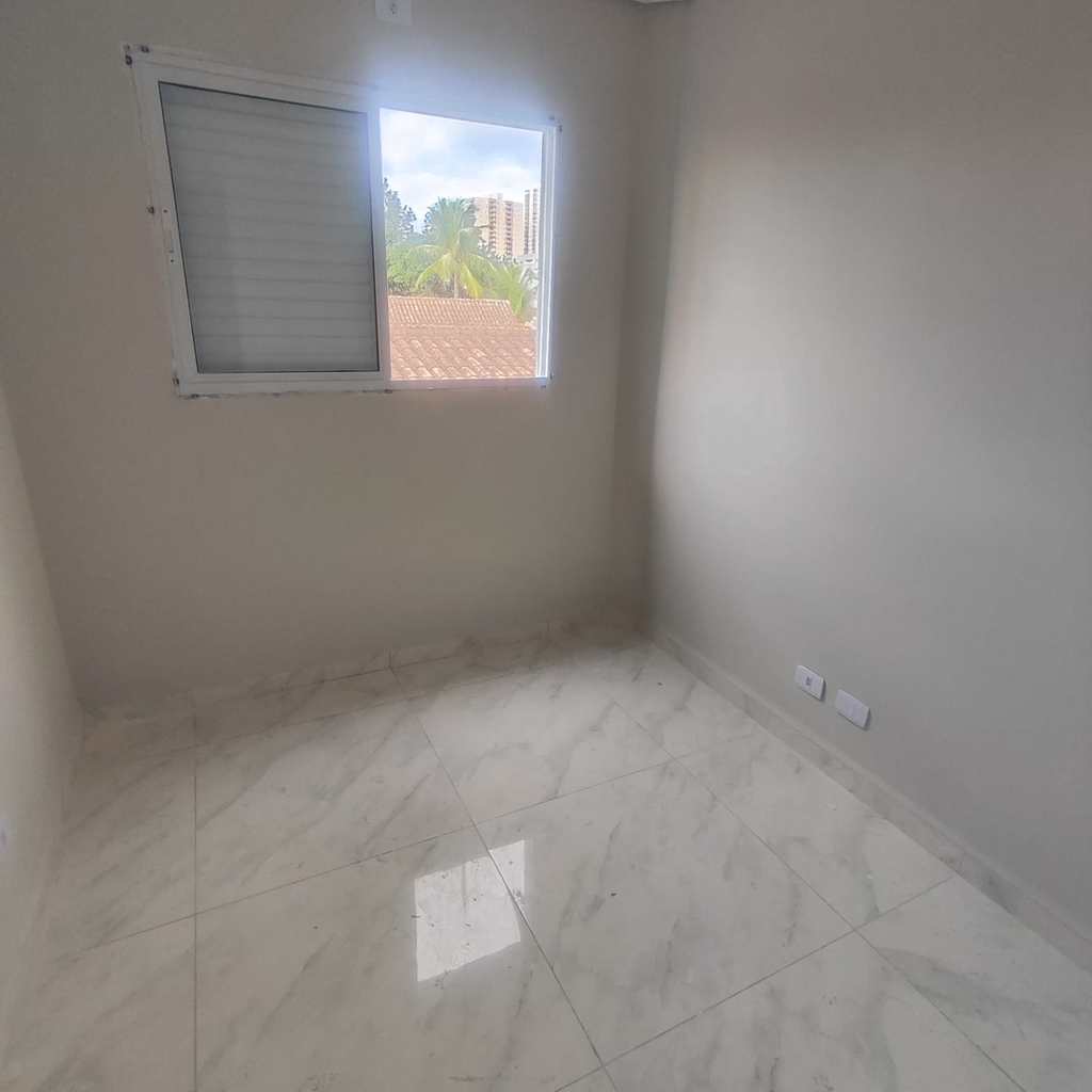 Casa de Condomínio em Praia Grande, no bairro Aviação