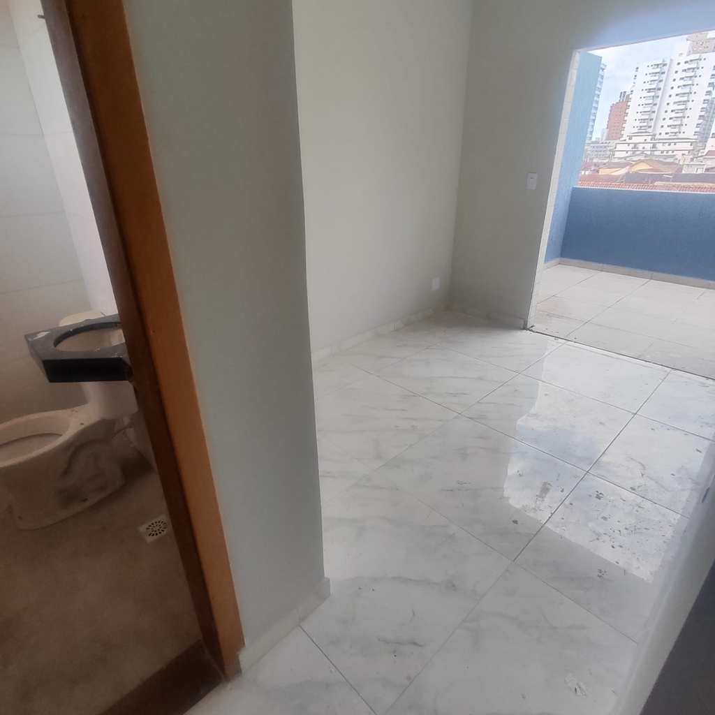 Casa de Condomínio em Praia Grande, no bairro Aviação