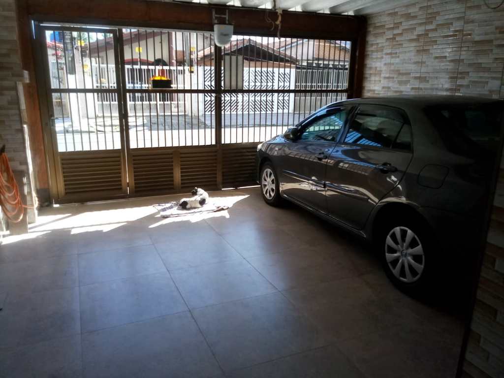 Casa em Praia Grande, no bairro Ocian