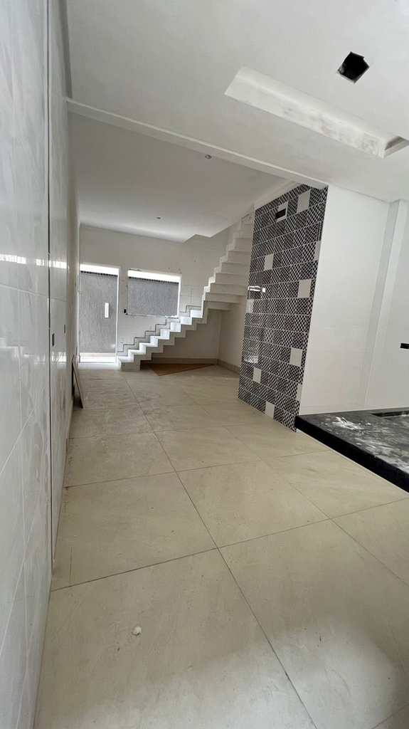 Casa de Condomínio em Praia Grande, no bairro Maracanã