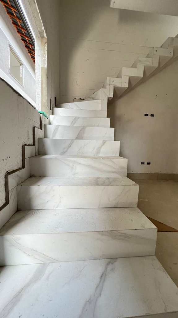 Casa de Condomínio em Praia Grande, no bairro Maracanã