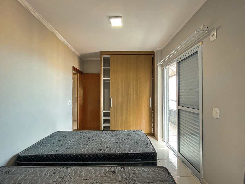 Apartamento em Praia Grande, no bairro Ocian