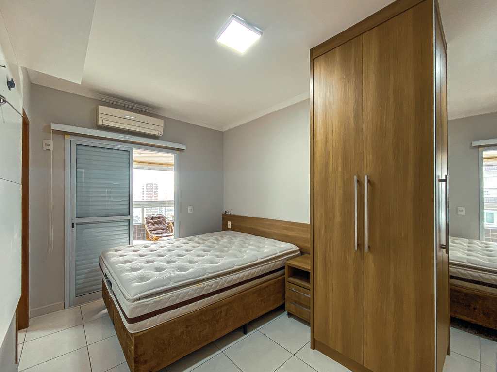 Apartamento em Praia Grande, no bairro Ocian