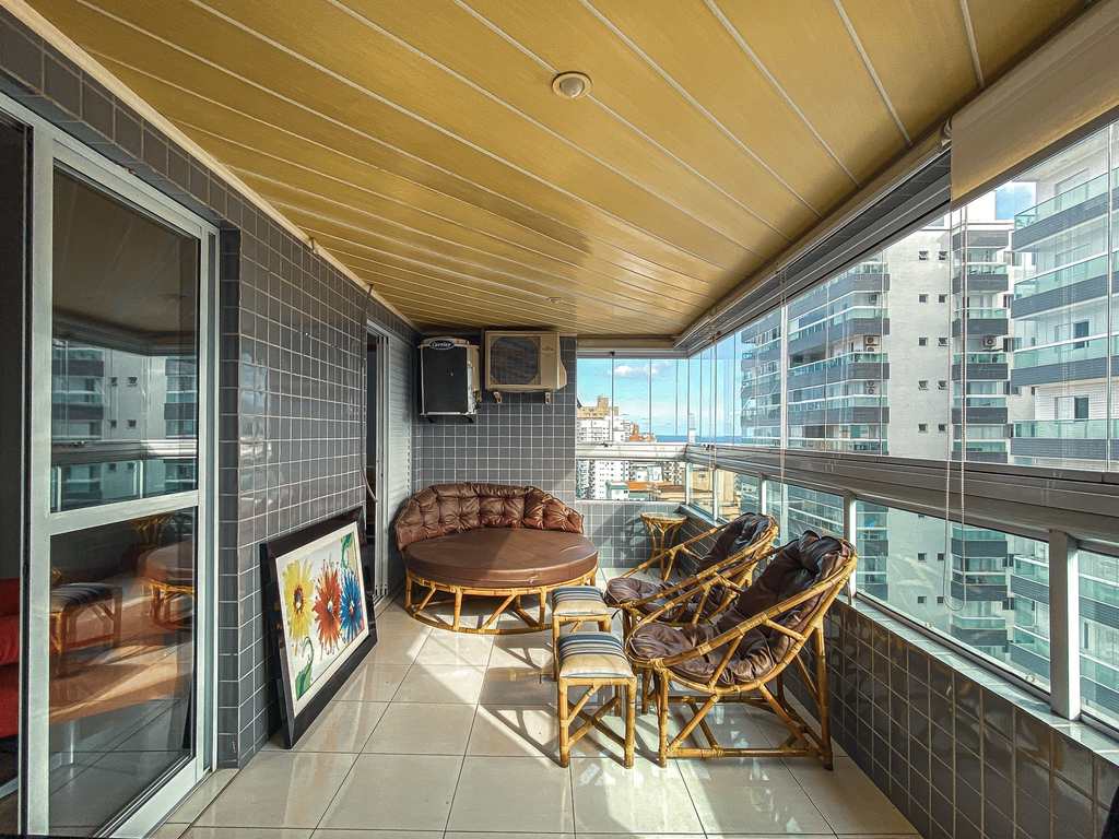 Apartamento em Praia Grande, no bairro Ocian