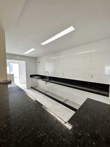 Apartamento, código 7641 em Praia Grande, bairro Canto do Forte
