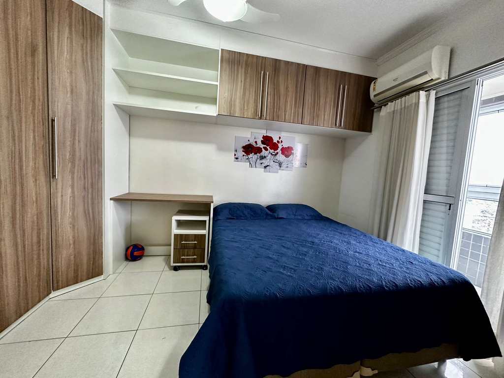 Apartamento em Praia Grande, no bairro Ocian