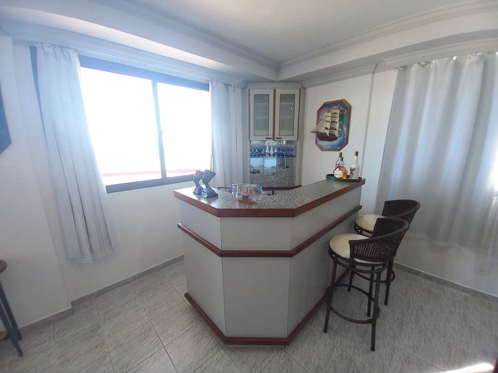 Apartamento em Praia Grande, no bairro Real