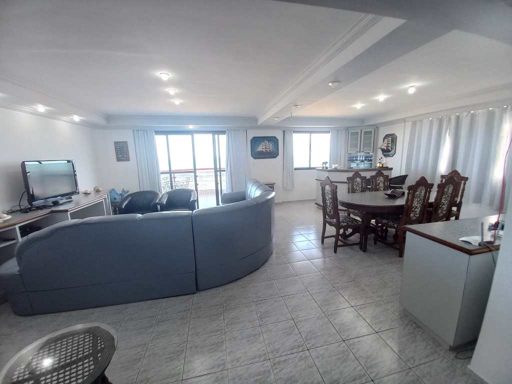Apartamento em Praia Grande, no bairro Real