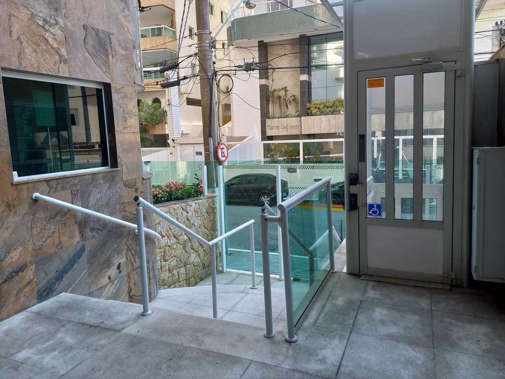 Apartamento em Praia Grande, no bairro Canto do Forte