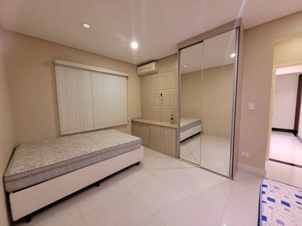 Apartamento em Praia Grande, no bairro Tupi
