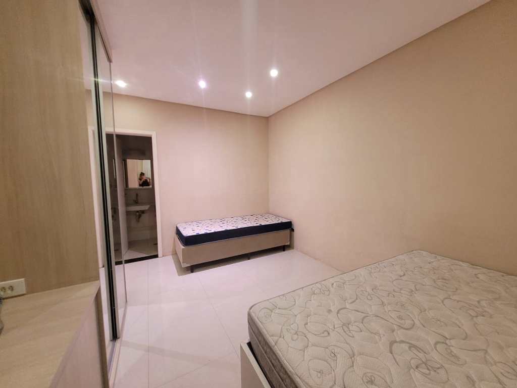 Apartamento em Praia Grande, no bairro Tupi