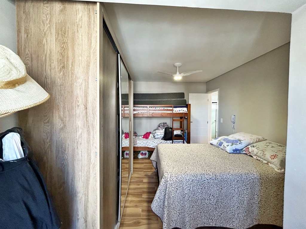 Apartamento em Praia Grande, no bairro Esmeralda