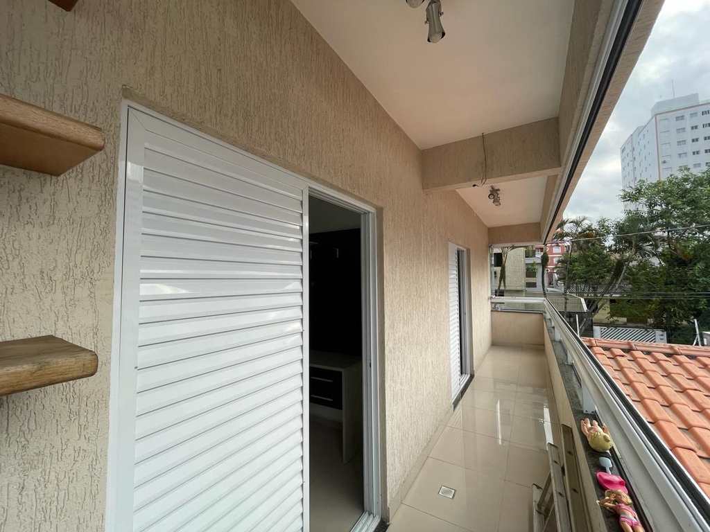 Sobrado em Praia Grande, no bairro Tupi