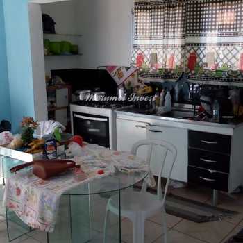 Casa em Embu das Artes, bairro Jardim São Marcos