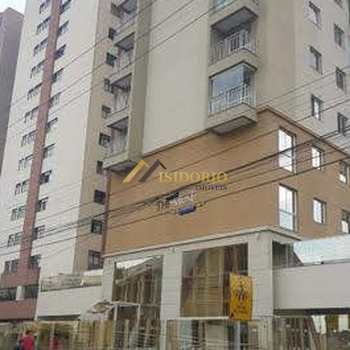 Apartamento em Curitiba, bairro Novo Mundo