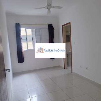 Apartamento em Mongaguá, bairro Centro