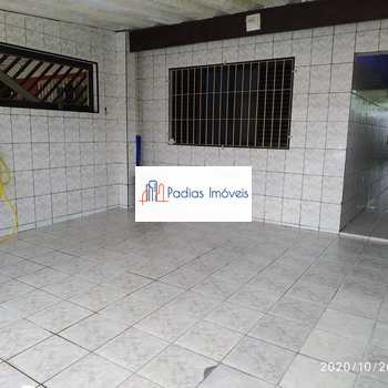 Casa em Mongaguá, bairro Vera Cruz