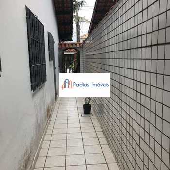 Casa em Praia Grande, bairro Real