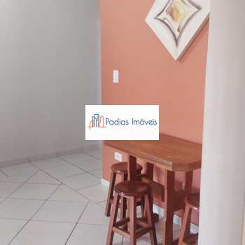 Apartamento em Mongaguá, bairro Centro