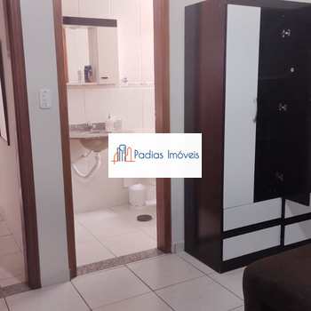 Apartamento em Mongaguá, bairro Centro