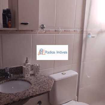 Apartamento em Mongaguá, bairro Centro