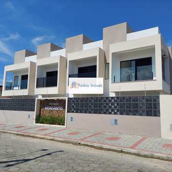 Casa de Condomínio em Mongaguá, bairro Vera Cruz