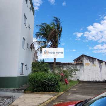 Apartamento em Mongaguá, bairro Agenor de Campos