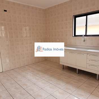 Apartamento em Mongaguá, bairro Centro